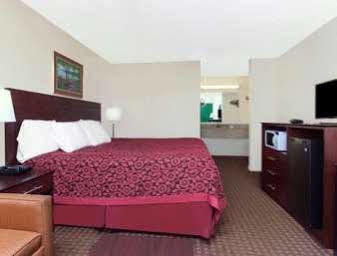 Days By Wyndham Ne Jackson Hotel
